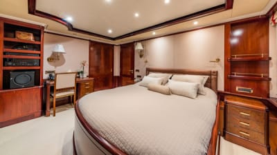 Bella-13-gallery-thumbnail