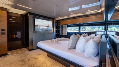 DATE NIGHT-26-gallery-thumbnail