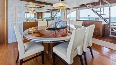 Je Reviens-13-gallery-thumbnail