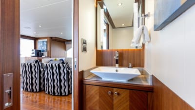 Je Reviens-32-gallery-thumbnail