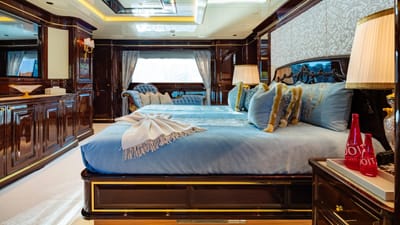 LADY LENA-24-gallery-thumbnail