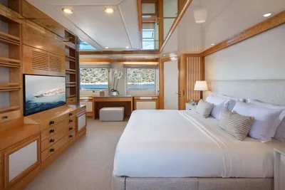 KASSANDRA-20-gallery-thumbnail