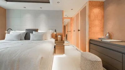 AELIA-24-gallery-thumbnail