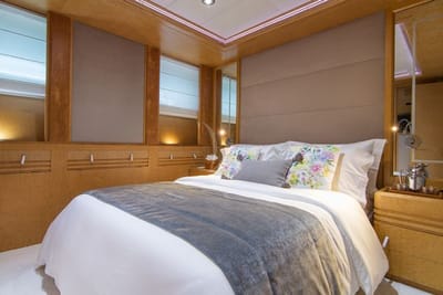 BELLA STELLA-26-gallery-thumbnail