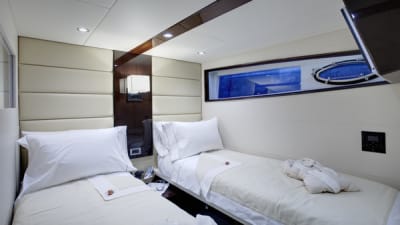 Lizzi-11-gallery-thumbnail