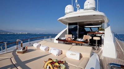 Lizzi-1-gallery-thumbnail