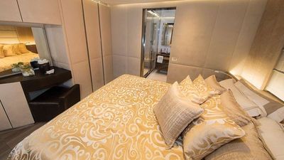 Ouranos-19-gallery-thumbnail