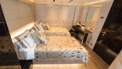 Ouranos-23-gallery-thumbnail