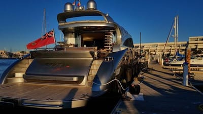 Reveil-4-gallery-thumbnail