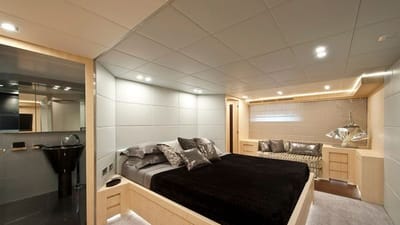 Reveil-11-gallery-thumbnail