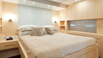 Reveil-13-gallery-thumbnail