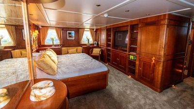 CHANTAL-6-gallery-thumbnail