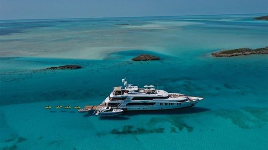 Florida Luxury Yacht Charter Guide - IYC