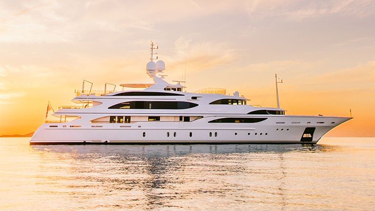 best luxury yacht charters