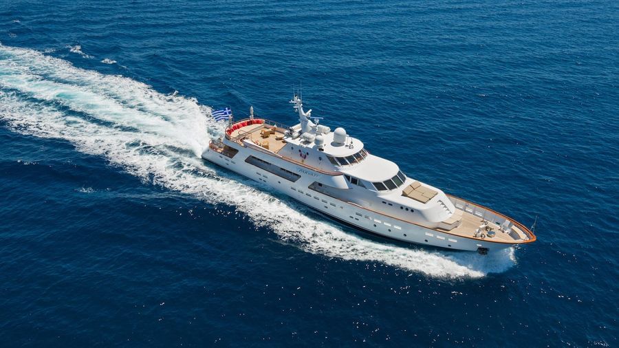 THIS CLASSIC FEADSHIP SUPERYACHT ALHAMBRA JUST HAS TO BE SEEN! 