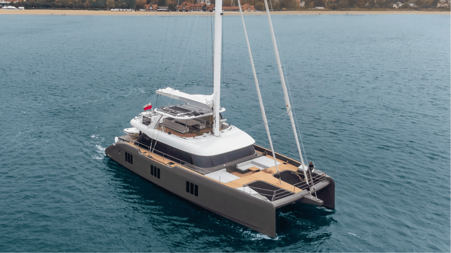 SUNREEF 70 SAIL