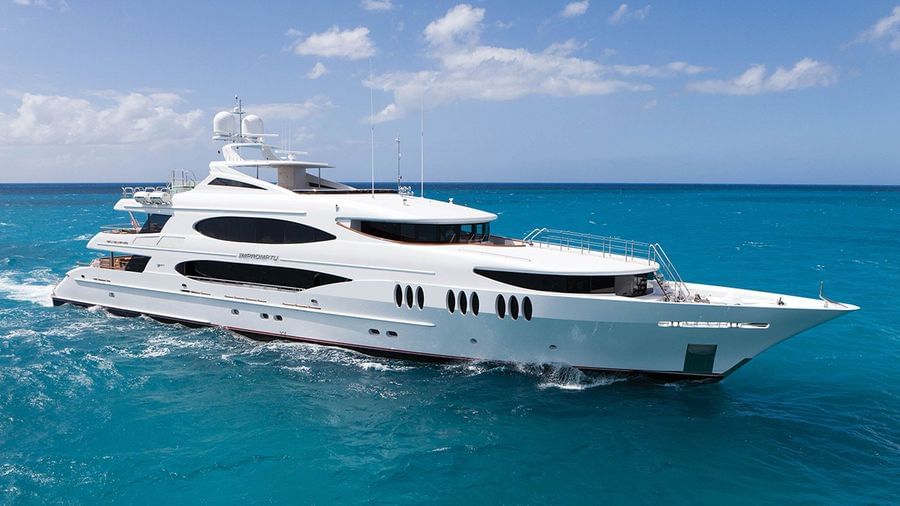 Bahamas Luxury Yacht Charter Iyc
