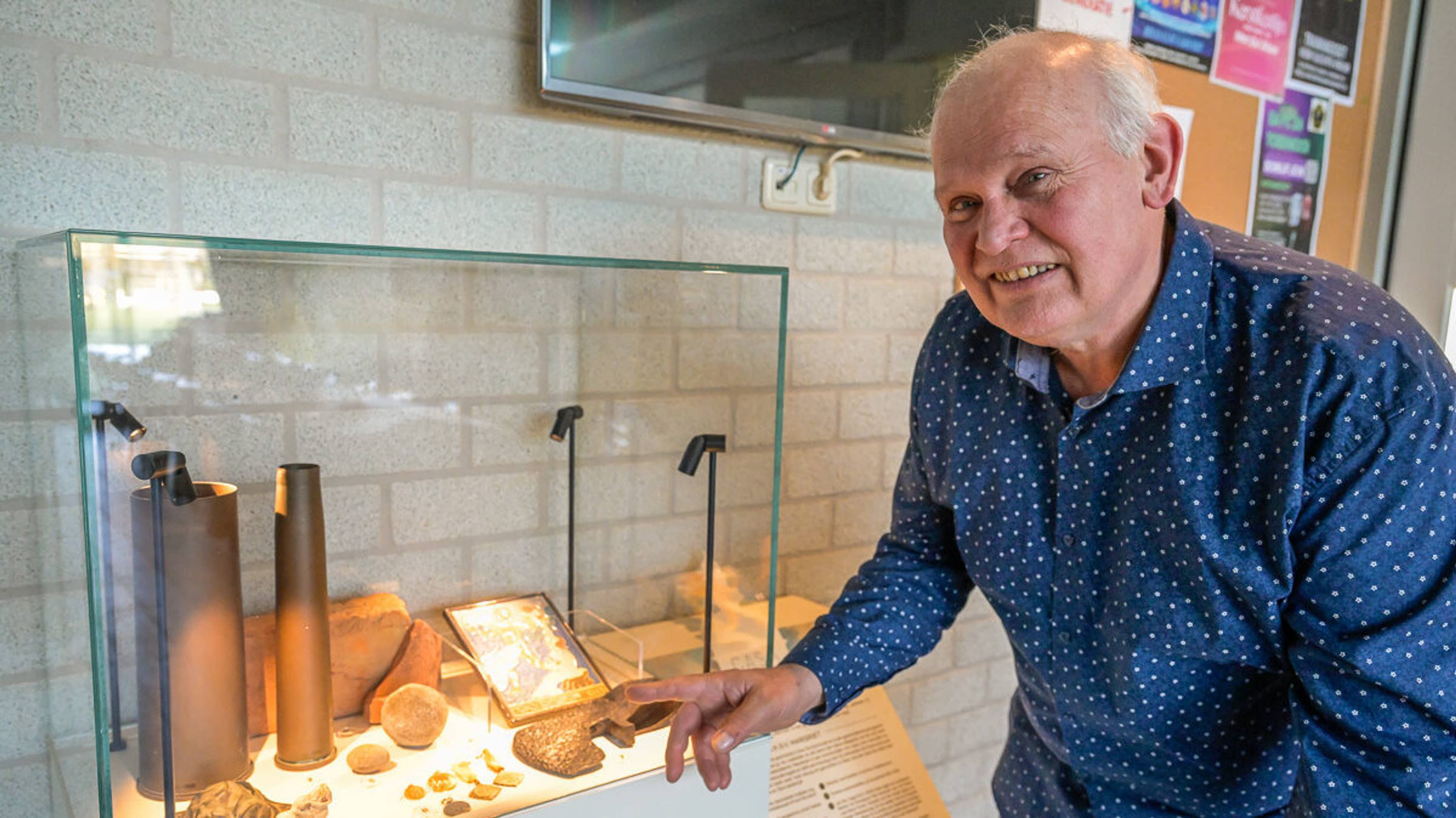 @Thomas Segers - TS251205 Casa Curiossatour 3196- vitrine RKVC Margriet