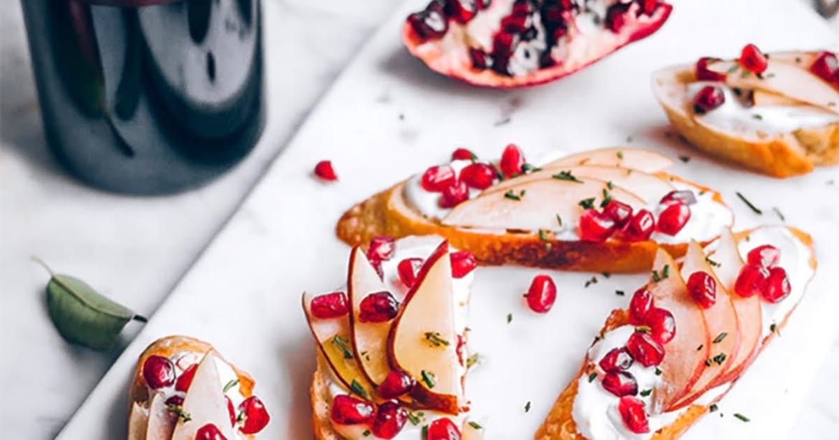 J. Lohr | Apple Pomegranate Ricotta & Honey Crostini