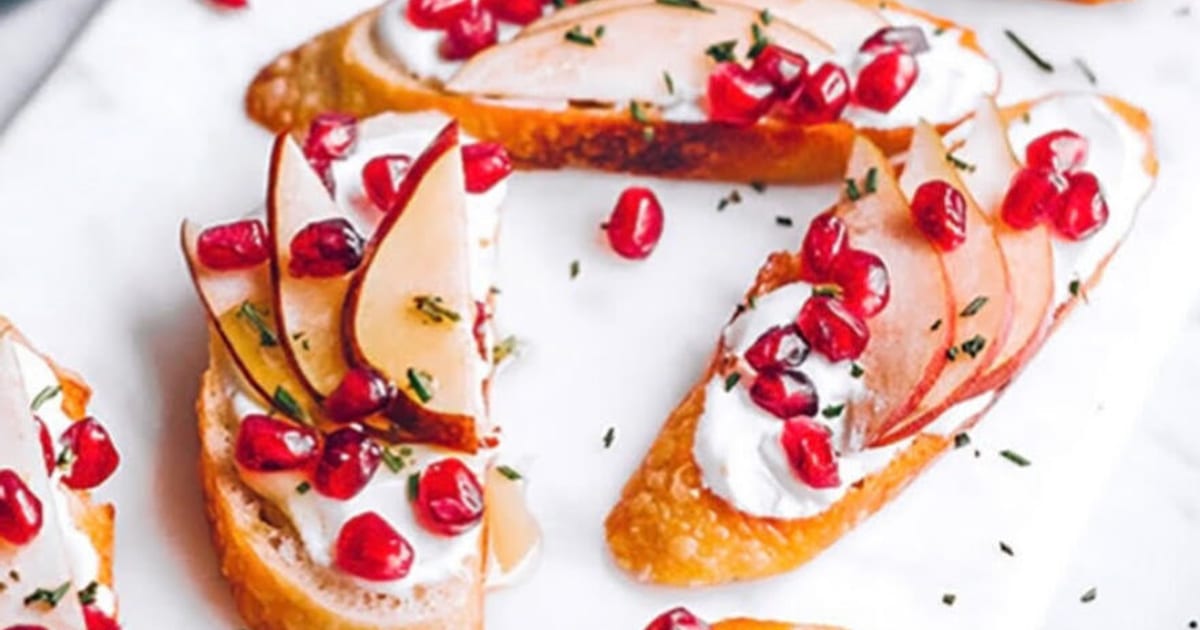 J. Lohr | Apple Pomegranate Ricotta & Honey Crostini