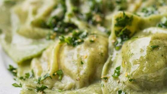 ravioli de espinafre com ricota