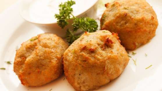 bolinho de queijo com batatas