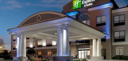 Holiday Inn Express & Suites Prattville South