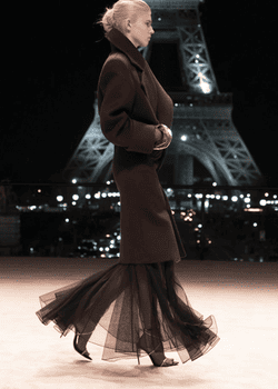 Desfile Saint Laurent- Paris Fashion Week