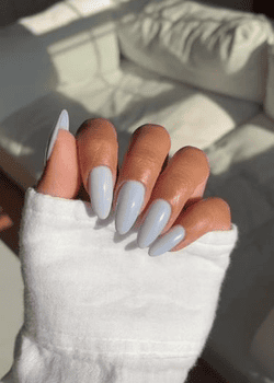 Blueberry Milk Nails- Tendência de Unha para a Primavera