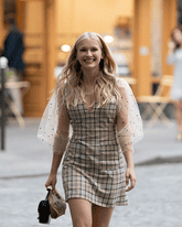 Melhores looks de Emily in Paris e como copiar