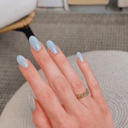 Blueberry Milk Nails- Tendência de Unha para a Primavera