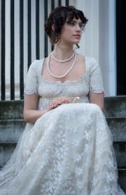Novidades do mês - A série de TV Bridgerton e as suas parcerias no mundo da moda!