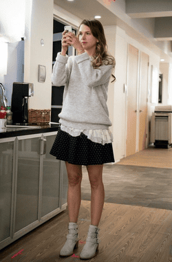 Copiando os looks de Younger