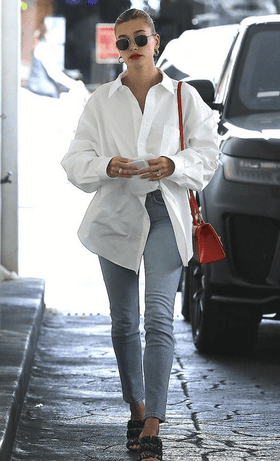 Por dentro dos looks de Hailey Bieber