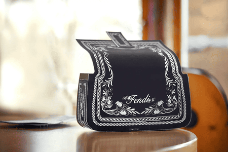 Fendi e o projeto Baguette “hand in hand”