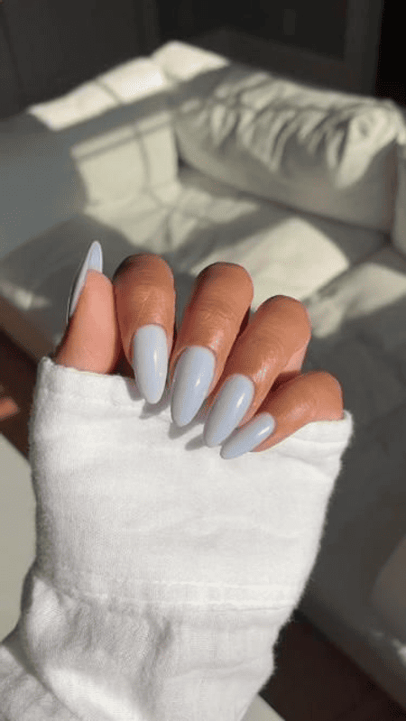 Blueberry Milk Nails- Tendência de Unha para a Primavera
