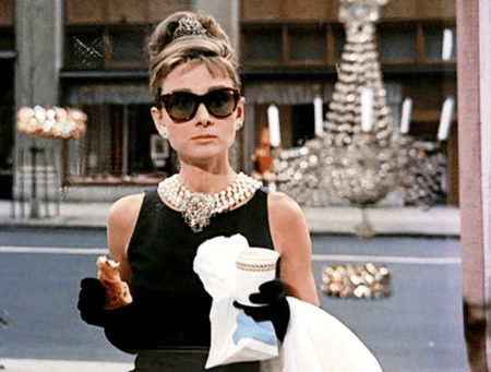 60 Anos de Bonequinha de Luxo- Relembre os Melhores looks de Audrey Hepburn