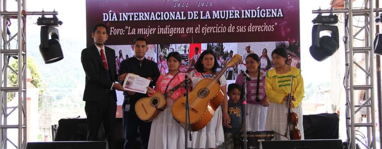 MUJER INDIGENA