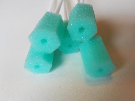 Mundplejepind, plast, med skumnylonsvamp, grøn, 14,5 cm