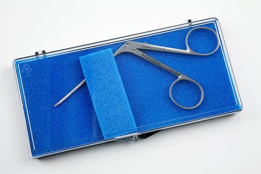 Medicon, mikro øretang, lige, meget fin, 4 x 0,5 mm, 8 cm