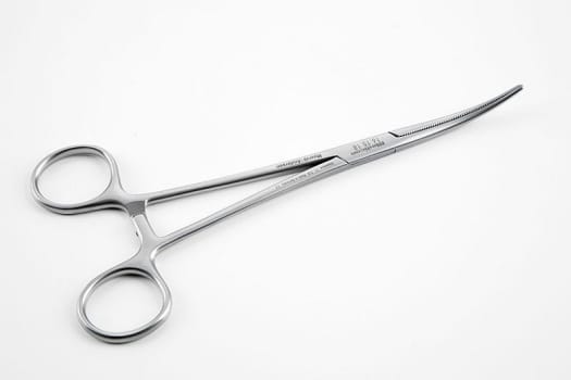 Medicon, arterieklemme, Crafoord, buet, 18 cm