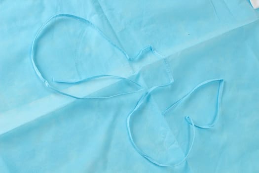 Klinipro beskyttelseskittel, væskeafvisende, m/velcro og manchet, lyseblå 114cm, medium