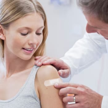 LEUKOPLAST soft, plaster, non woven, hudvenlig, 3,8 cm x 7,2 cm