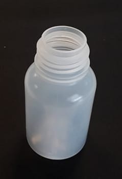 Mediq, plast flaske, med bred hals, 23mm Ø, 100 ml