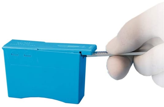 Swann-Morton, skalpelbladafriver