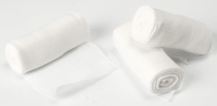 Noba, gazebind med fast kant, uelastisk, 4 m x 6 cm