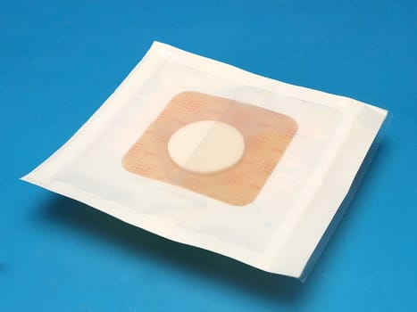 Biatain m/hydrocolloidklæber, skumbandage, steril, 7,5 cm x 7,5 cm, skumstr. Ø 4 cm