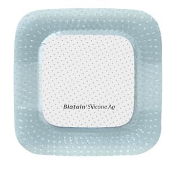 Biatain Silicone Ag, skumbandage m. klæb, steril, 7,5 cm x 7,5 cm, skumstr 4,5 x 4,5 cm
