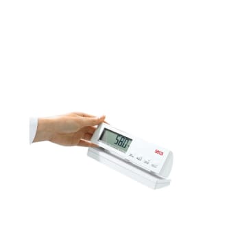 SECA, 869 fladvægt, digital, 0-250 kg separat display