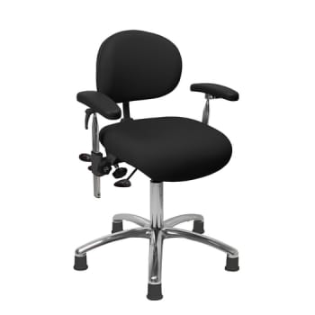 Standard VELA Latin 100, prøvetagningsstol, sort skai, med trompetfødder